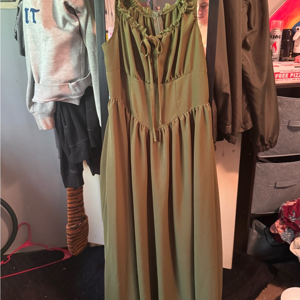 Elegant Olive Green Maxi Dress
